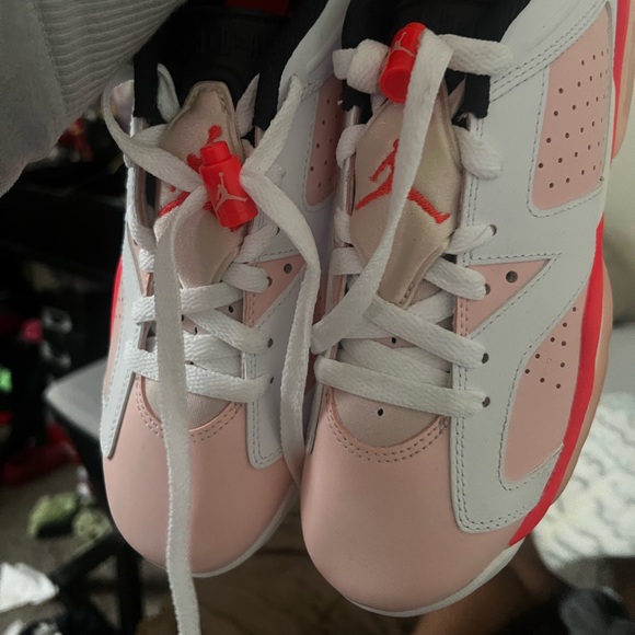 Jordan Low 11s - Picture 3 of 3